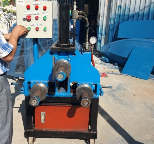 máy uốn ống tự động