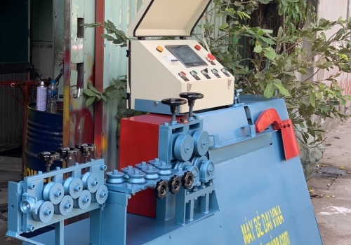 Máy bẻ đai sắt tự động THM